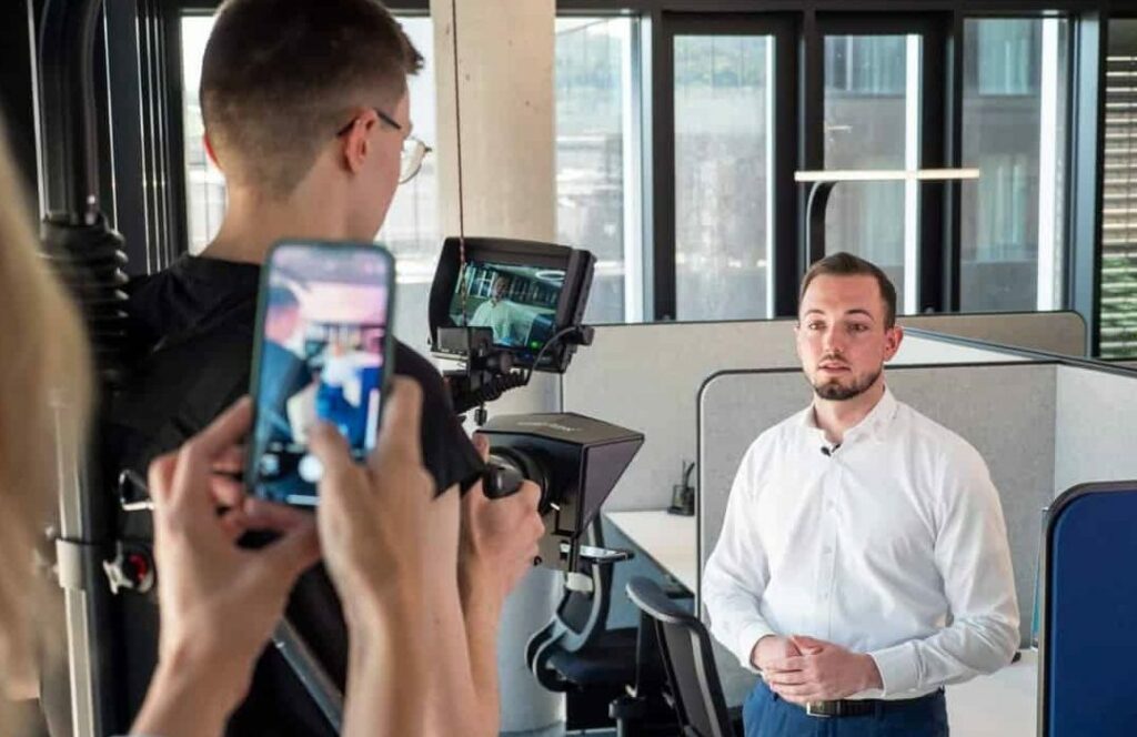 Social Recruiting - Mitarbeitergewinnung durch Recruiting Videos und Social Media